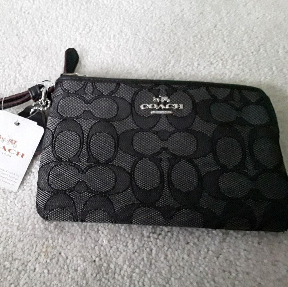 NWT Coach runway classic wallet